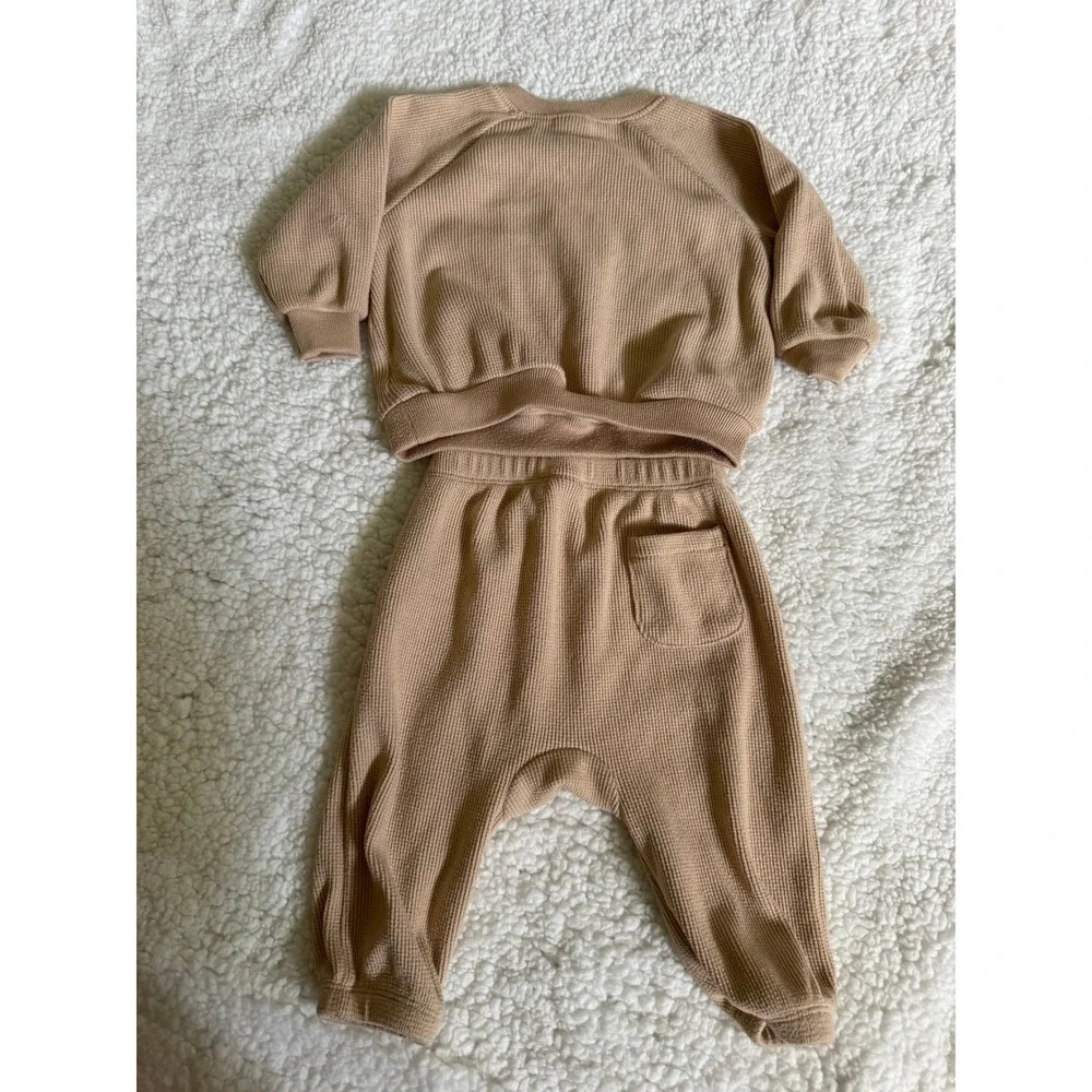 Old Navy Waffle Knit Set Kids 3-6M Tan Excellent Henley Thermal Joggers